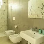 Mediterranea - Seaview, Pool & Garden Daire