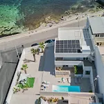 Mediterranea - Seaview, Pool & Garden Daire *