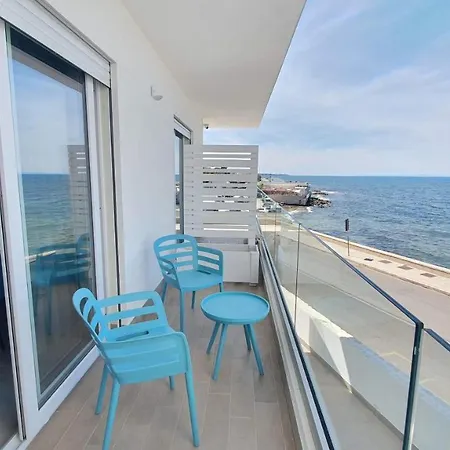 Apartment Mediterranea - Seaview, Pool & Garden Bari