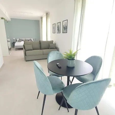 Mediterranea - Seaview, Pool & Garden * Bari