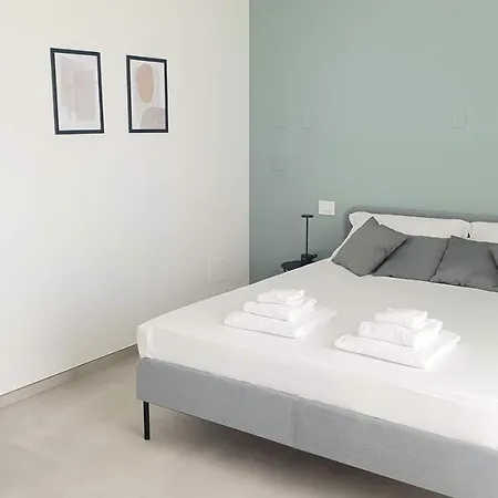 Mediterranea - Seaview, Pool & Garden Apartment