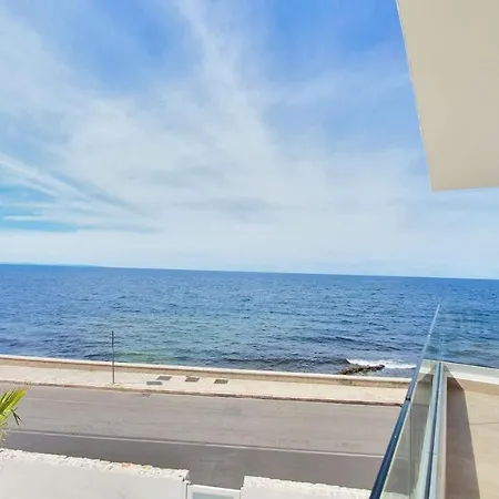 Apartment Mediterranea - Seaview, Pool & Garden Bari