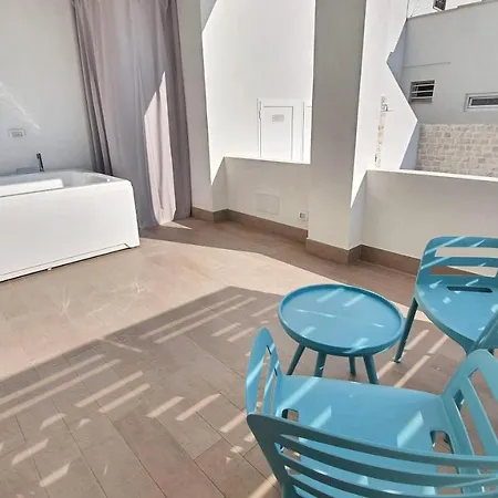Apartment Mediterranea - Seaview, Pool & Garden