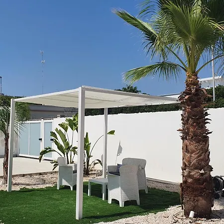 Mediterranea - Seaview, Pool & Garden Bari