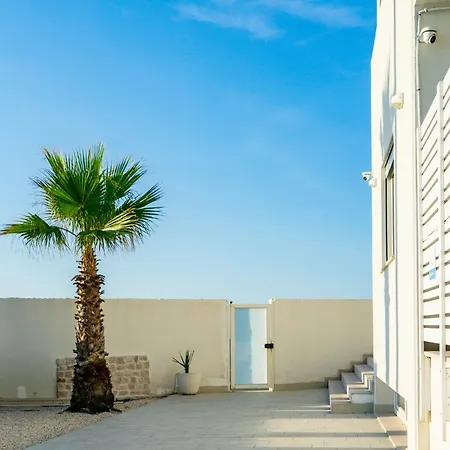 Mediterranea - Seaview, Pool & Garden Apartamento *