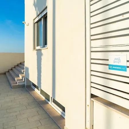 公寓 Mediterranea - Seaview, Pool & Garden *