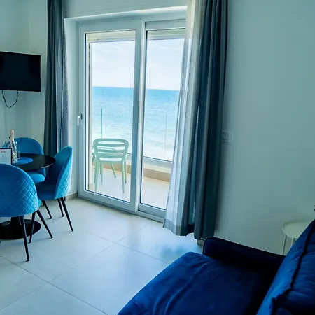 아파트 Mediterranea - Seaview, Pool & Garden *
