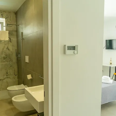 아파트 Mediterranea - Seaview, Pool & Garden
