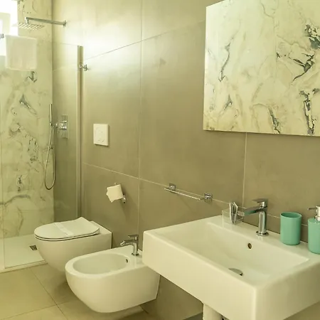Mediterranea - Seaview, Pool & Garden Apartamento