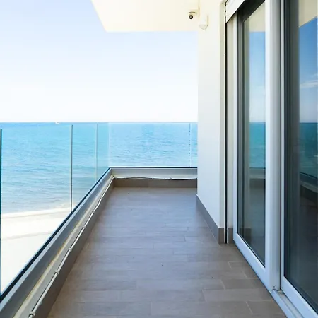 Apartamento Mediterranea - Seaview, Pool & Garden Bari