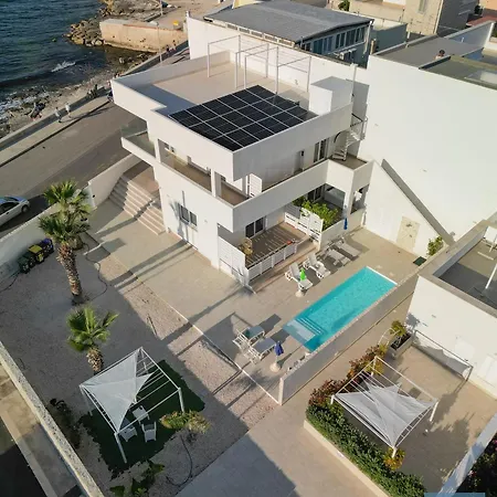 公寓 Mediterranea - Seaview, Pool & Garden