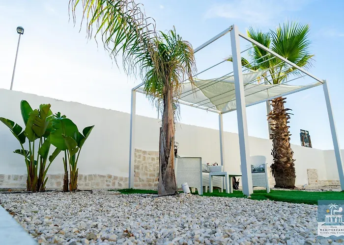 Mediterranea - Seaview, Pool & Garden Appartamento Bari