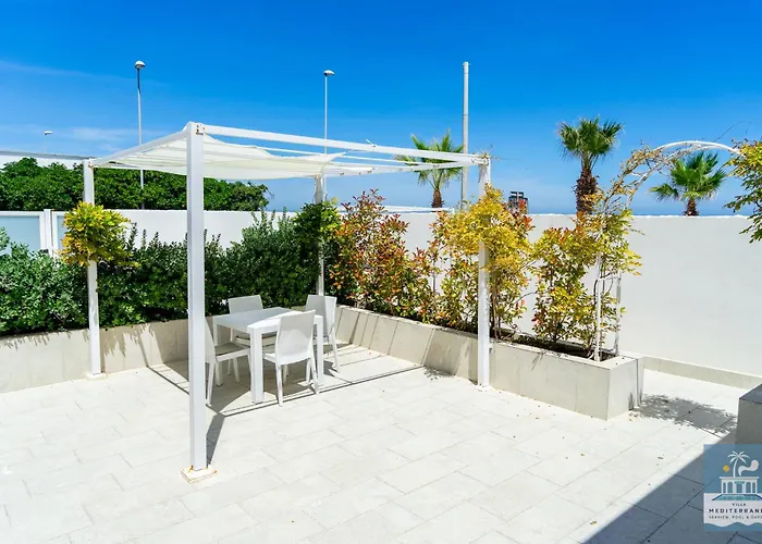 Mediterranea - Seaview, Pool & Garden * Bari