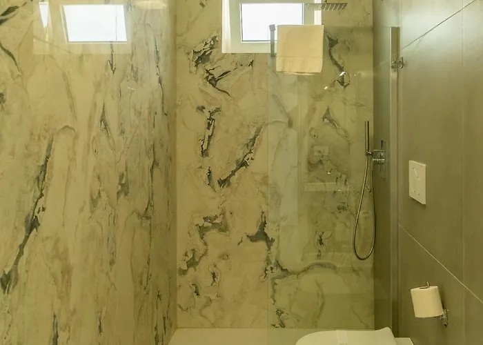 Appartamento Mediterranea - Seaview, Pool & Garden Bari