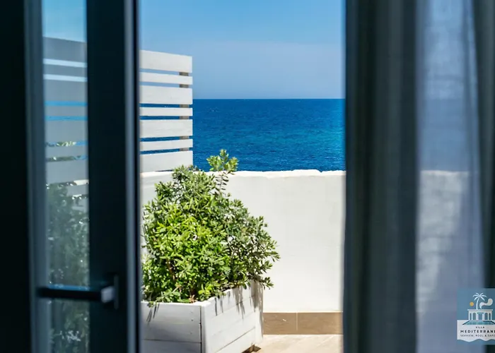 Appartamento Mediterranea - Seaview, Pool & Garden Bari