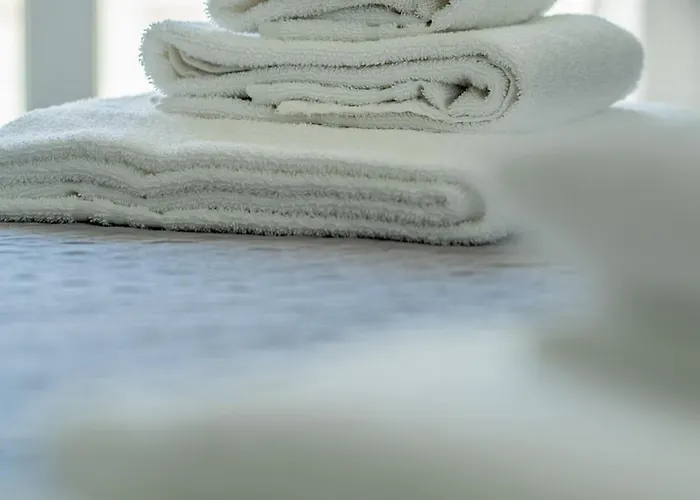 Appartamento Mediterranea - Seaview, Pool & Garden Bari